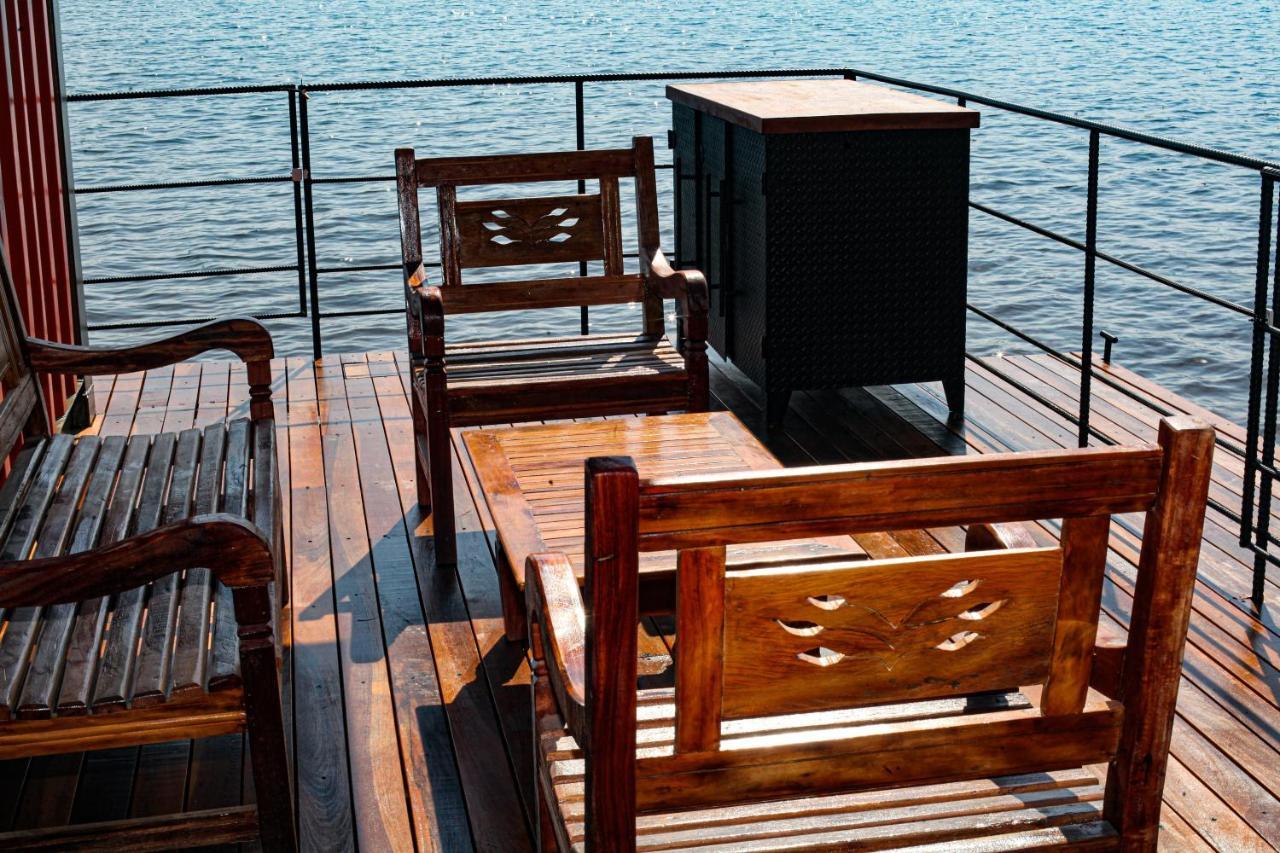 House Boat "Faroeste Caboclo" Brasilia Exterior photo